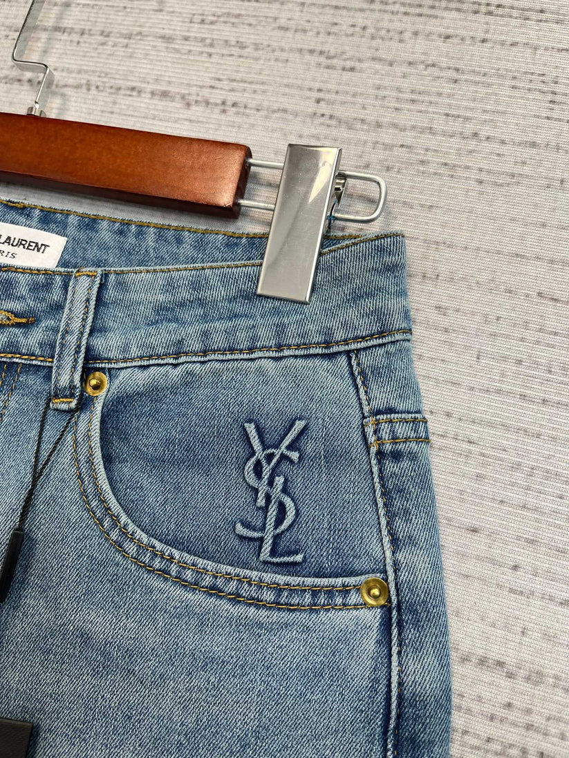 Vaqueros de pierna ancha