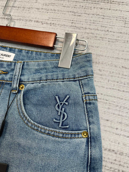 Vaqueros de pierna ancha